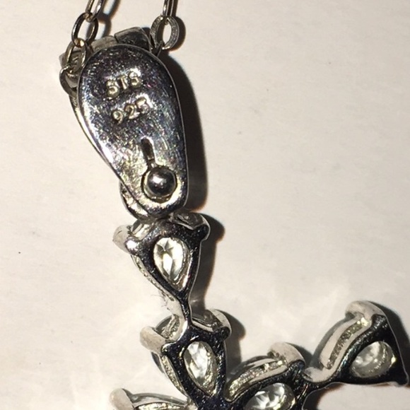 Gorgeous AAA+ cz Cross set in sterling silver 20” - Picture 2 of 3